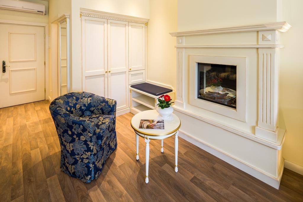 Hotel Windsor &